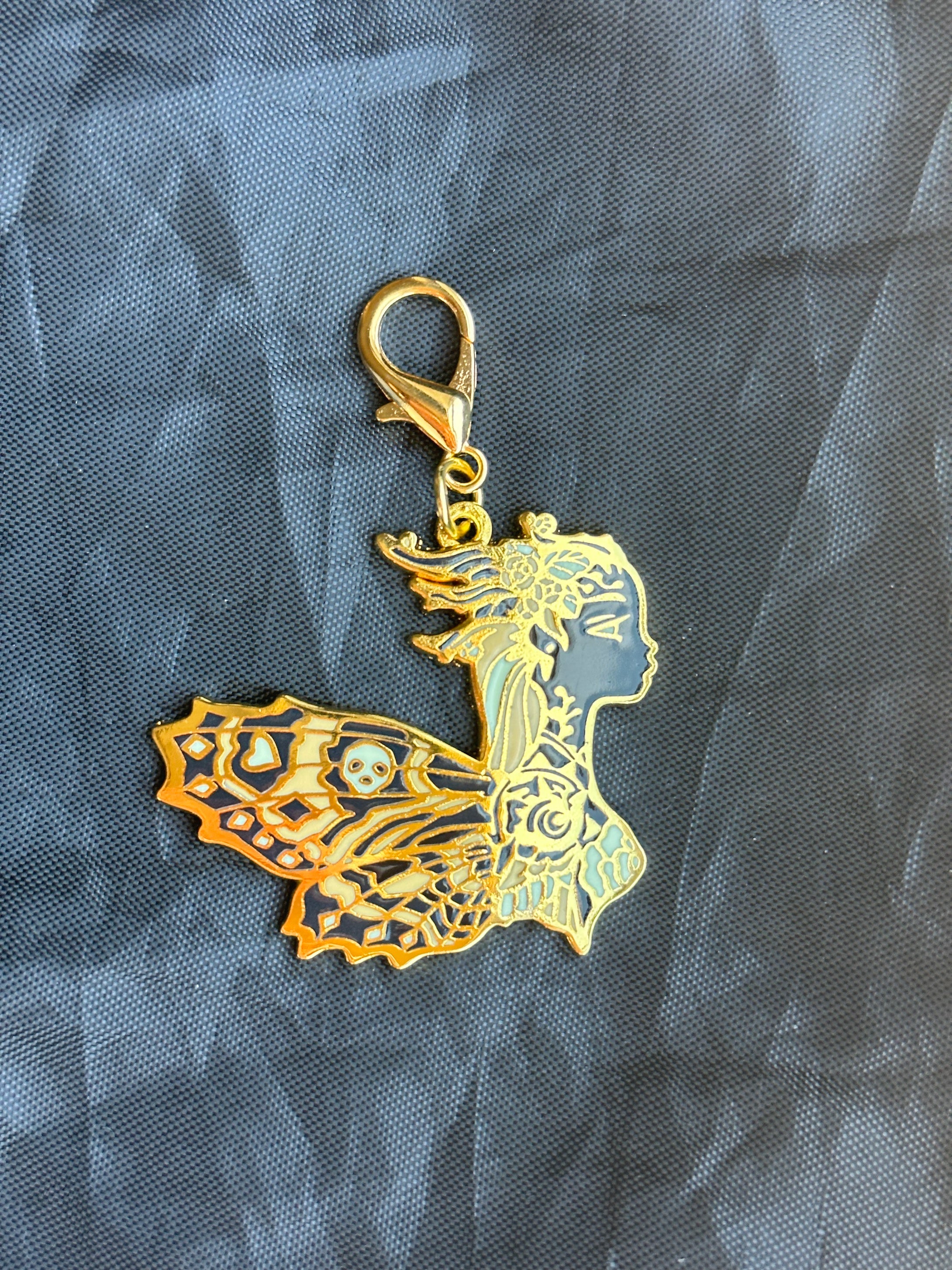 Faeries Charm - Gold