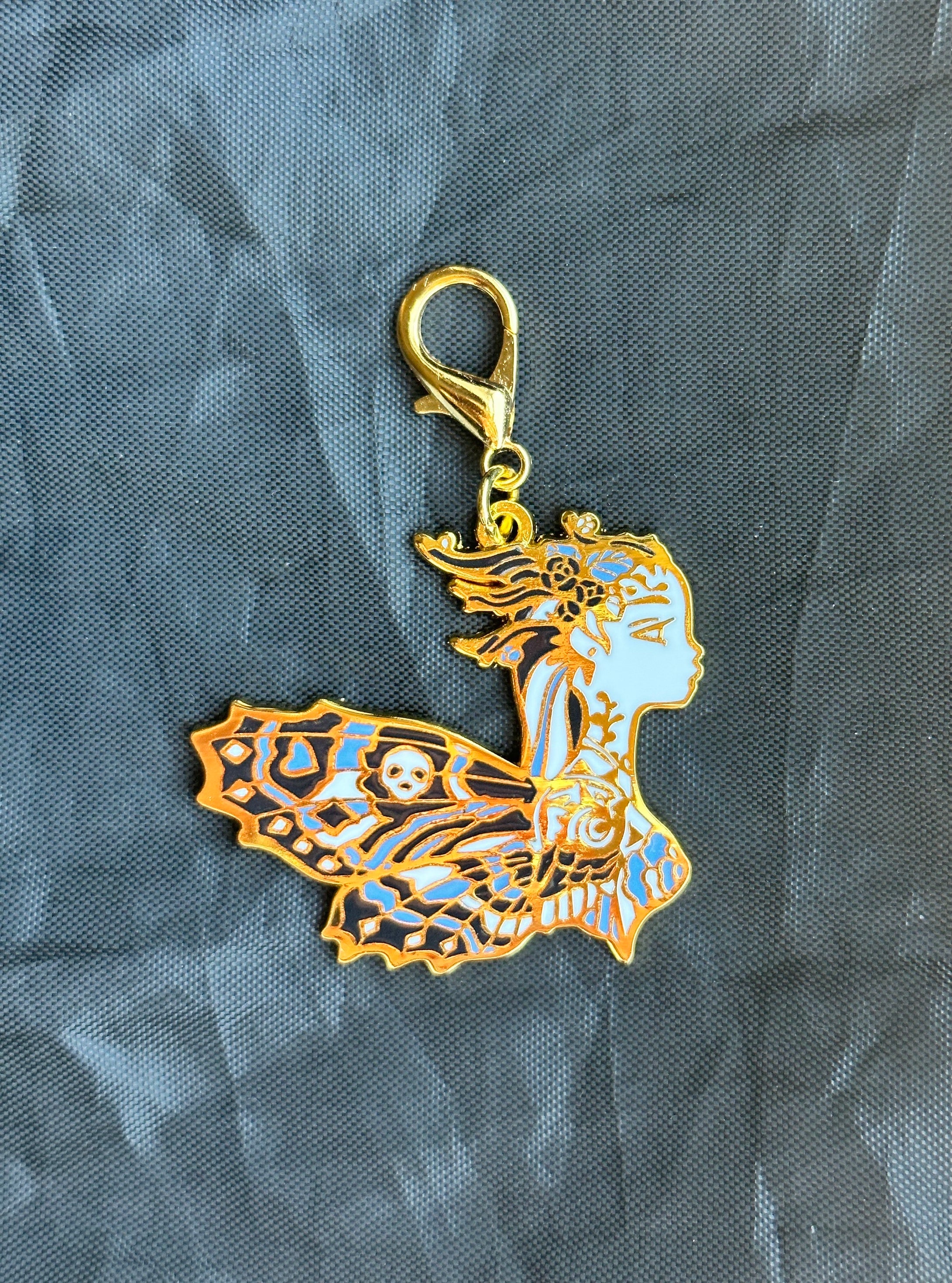 Faeries Charm - Porcelain